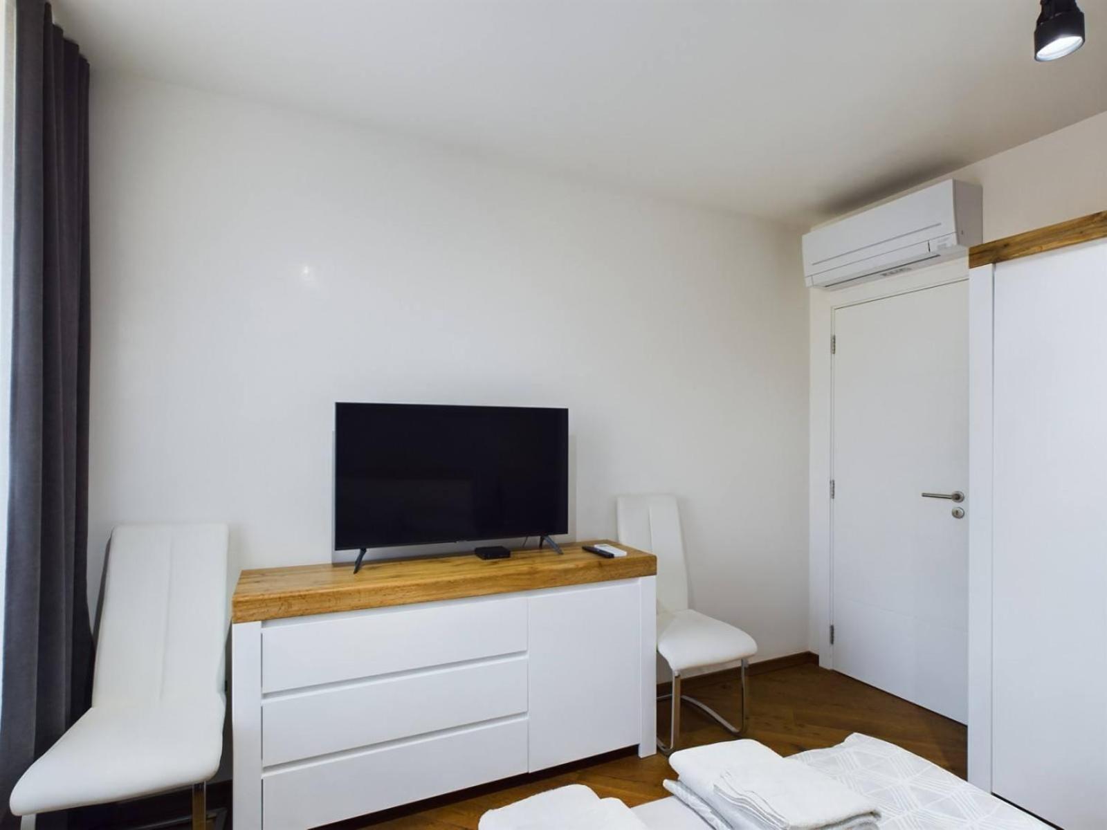 Luxury Apartment In Building K55 With Free Garage Warna Zewnętrze zdjęcie